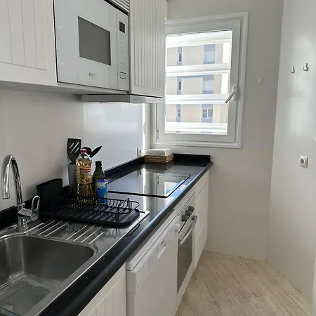 Beachside With Parking Apartamento *